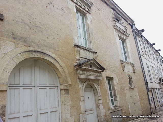 Elegant facades of the private mansions of rue saulnier - Cognac