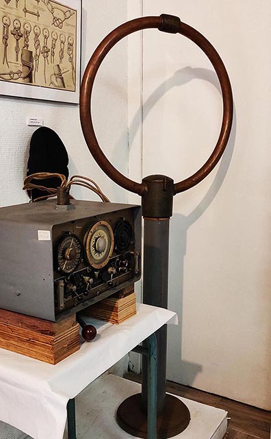 Radiogoniometre -  Musee Amis Vieux Lormont